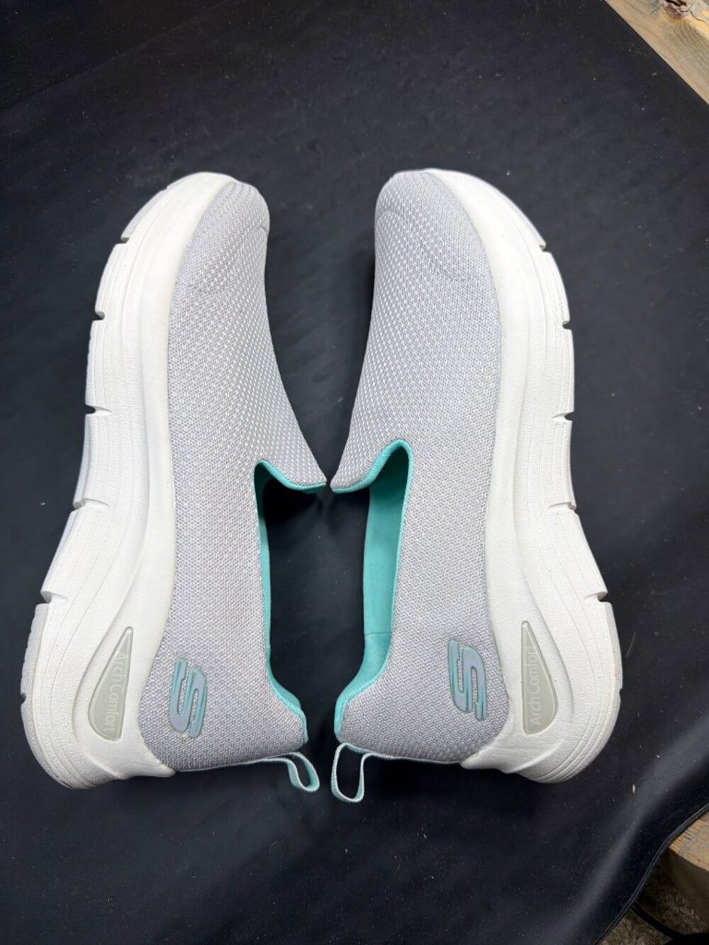 Skechers Womens 7.5 Arch Comfort Slip On Walking Shoes Gray Teal Mesh 56126 - Picture 9 of 9